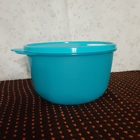 CrystalFlash Tupperware Set - Picture 3 of 5